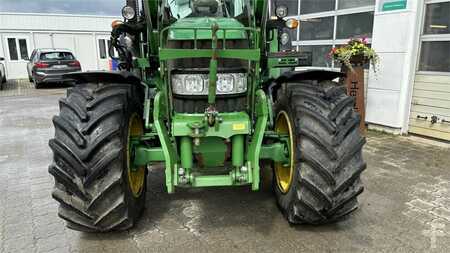 John Deere 6430