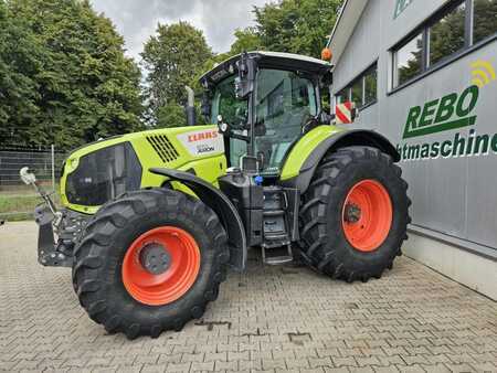 Outro 2018 CLAAS Axion 870 (1)