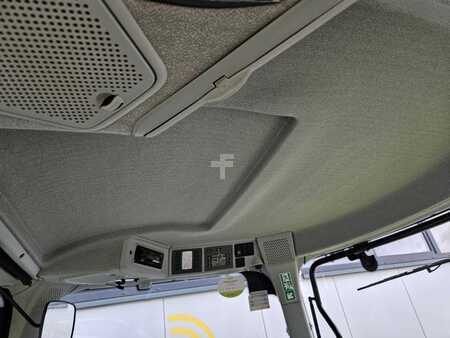 Outro 2018 CLAAS Axion 870 (17)