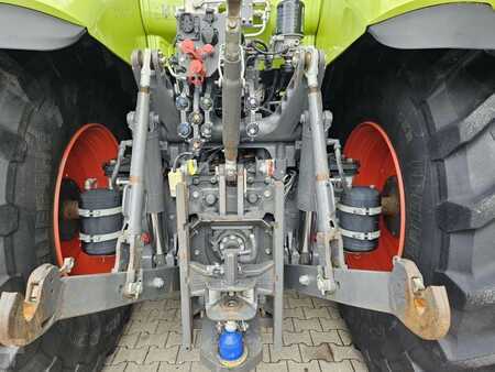 Outro 2018 CLAAS Axion 870 (6)