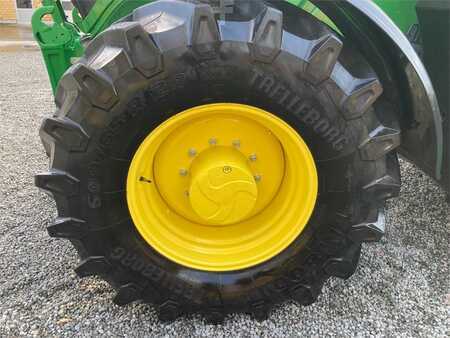 John Deere 6R155