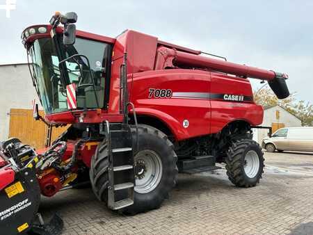 Autres 2010 Case 7088 Axial-Flow (1)