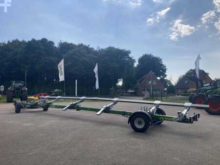 Övrigt 2024 Ziegler 4WT JD HD40X (5)