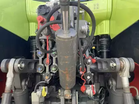 Miscelaneo 2019 CLAAS AXION 830 CMATIC (14)