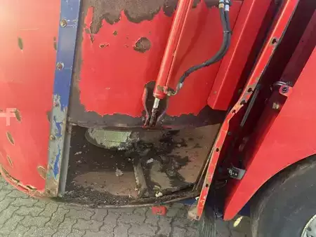 Autres 2009 Siloking Selbstfahrer 13 cbm (6)