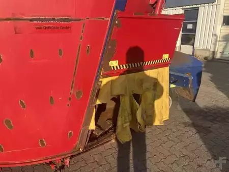 Autres 2009 Siloking Selbstfahrer 13 cbm (8)