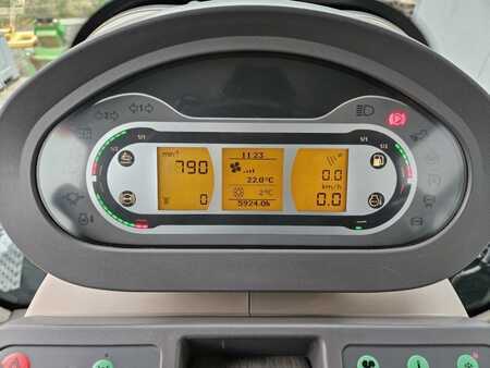 Pozostałe 2017 Fendt 828 Profi Plus (15)