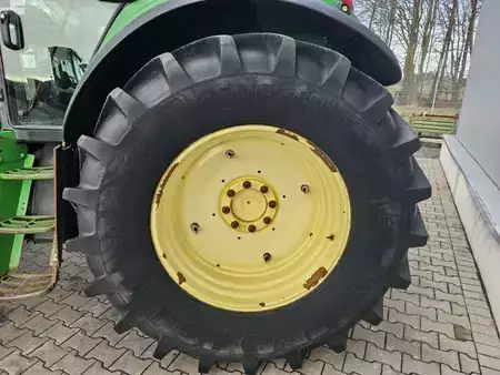 Övrigt 2001 John Deere 6820 (15)