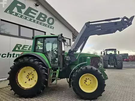 Övrigt 2001 John Deere 6820 (4)