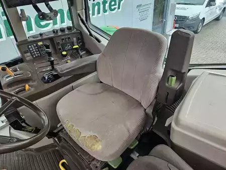 Övrigt 2001 John Deere 6820 (9)