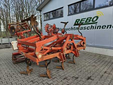 Outro 1998 Knoche 5M (1)