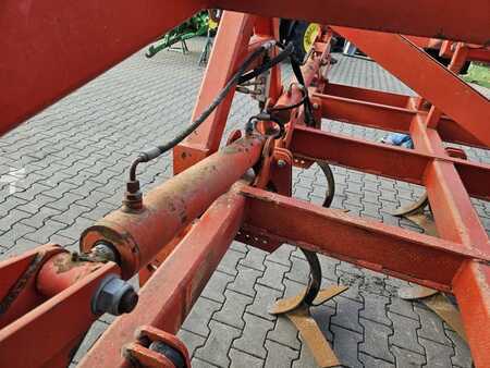 Outro 1998 Knoche 5M (11)