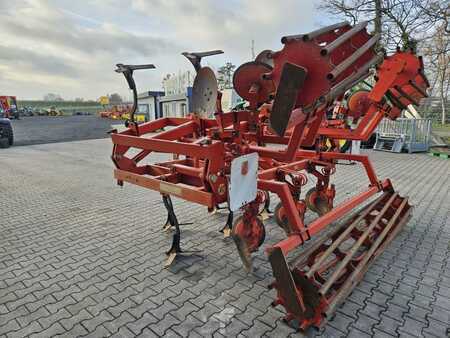 Outro 1998 Knoche 5M (9)