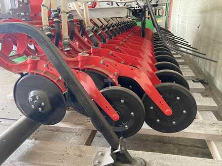 Övrigt 2023 Pöttinger AEROSEM 4002 FDD (14)