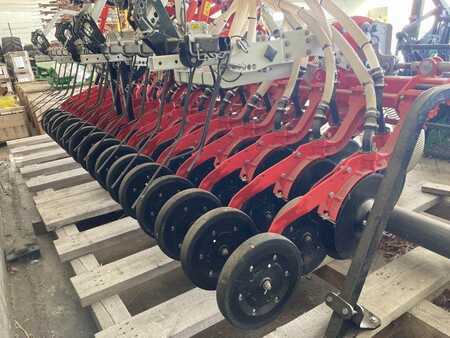 Övrigt 2023 Pöttinger AEROSEM 4002 FDD (16)