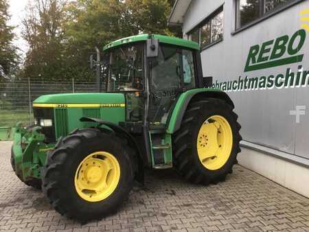 John Deere 6310