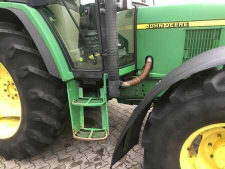 John Deere 6310