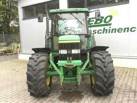 John Deere 6310