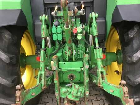 John Deere 6310