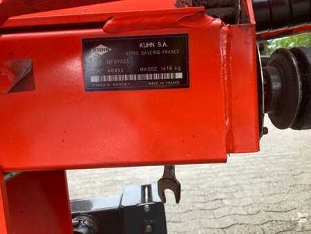 Pozostałe 2010 Kuhn GF8702T (10)