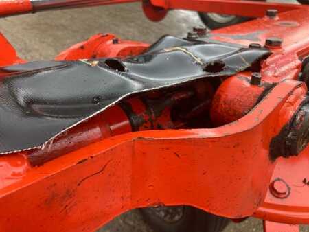 Pozostałe 2010 Kuhn GF8702T (11)