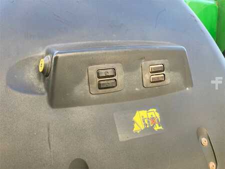 John Deere 7310R