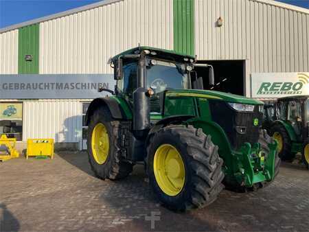 John Deere 7310R