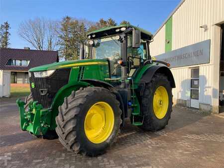 John Deere 7310R