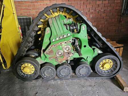 Outro 2019 John Deere Soucy 24