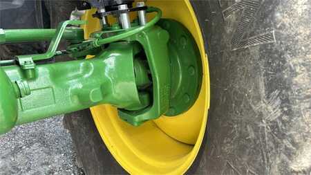 John Deere 6R215