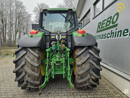 John Deere 6830