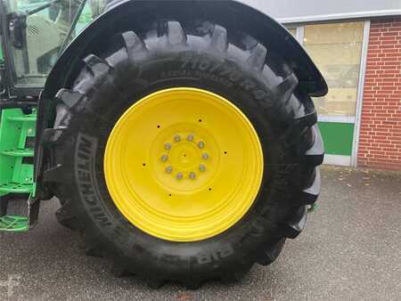 Muut 2018 John Deere 6215 R (12)