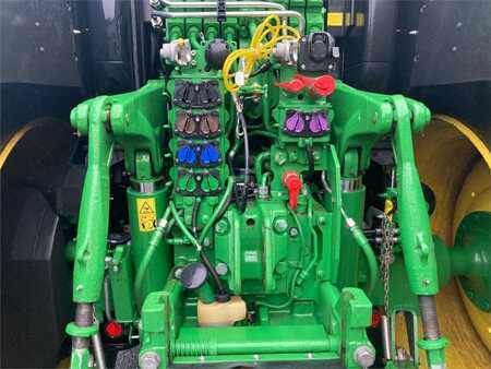 Muut 2018 John Deere 6215 R (18)