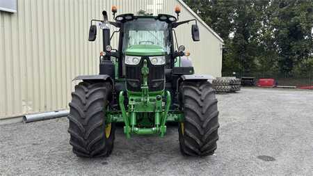 John Deere 6M240