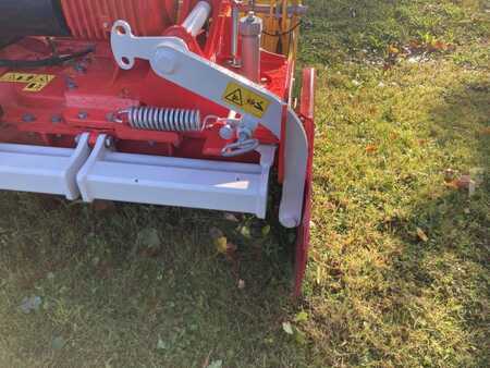 Övrigt 2023 Pöttinger LION 403 C (2)