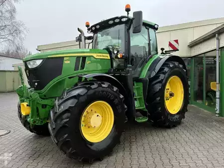 Övrigt 2023 John Deere 6R215 (2)