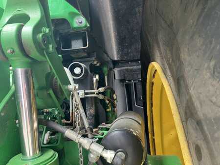 John Deere TRAKTOR 8400R