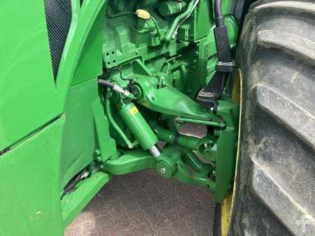 John Deere TRAKTOR 8400R