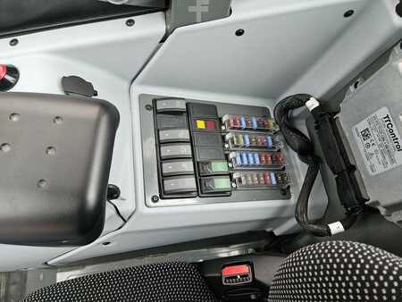 Cargadoras de ruedas 2023 Kramer 5050 (10)