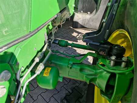 Outro 2018 John Deere 6145R (6)