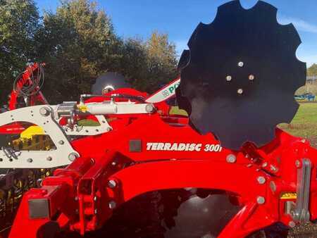 Andet 2023 Pöttinger TERRADISC 3001 (8)
