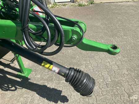 John Deere FESTKAMMER-KOMBIPRESSE C441R