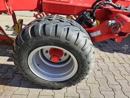 Aggregat 2022 Pöttinger SERVO 45 S 5-SCHAR NOVA (8)