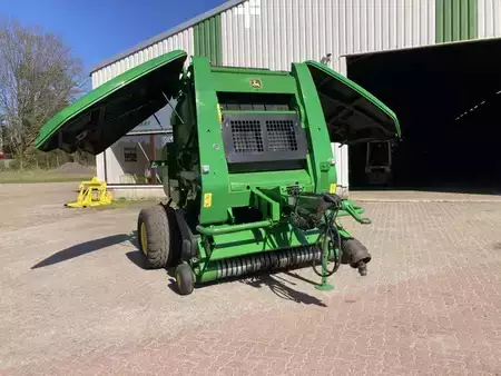 Pozostałe 2015 John Deere 854 Maxi Cut (7)