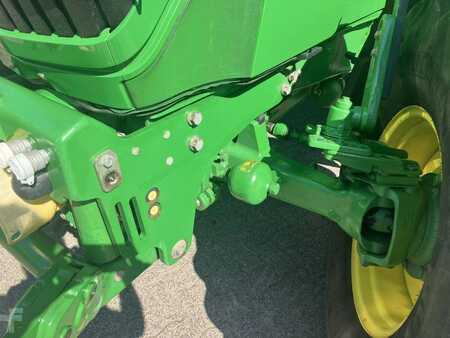 John Deere 6125R