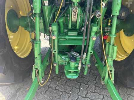 John Deere 6125R