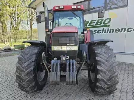 Autres 2002 Case MX 135 (3)