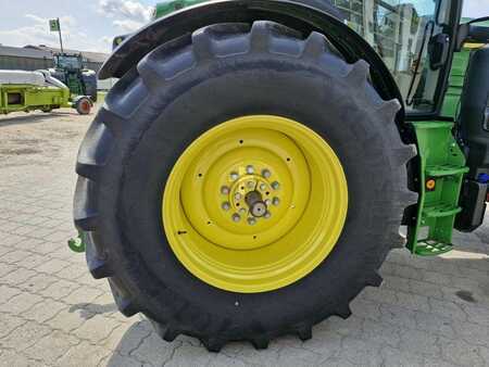 John Deere 6R185