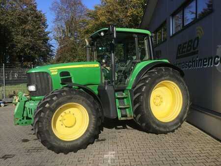 Outro 2011 John Deere 6830 (1)