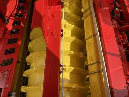 Andet 2024 Pöttinger LION 3030 MASTER (9)